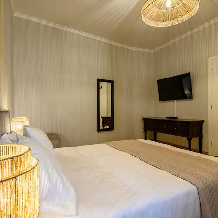 Plaka Premier - Steps From Acropolis Museum And Metro Apartment Athens