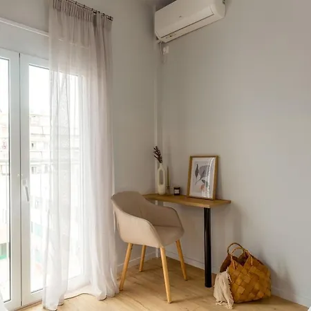 Cozy Near The Acropolis Athens