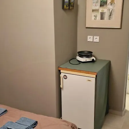 A Cozy Affordable Place At Voula Apartment *