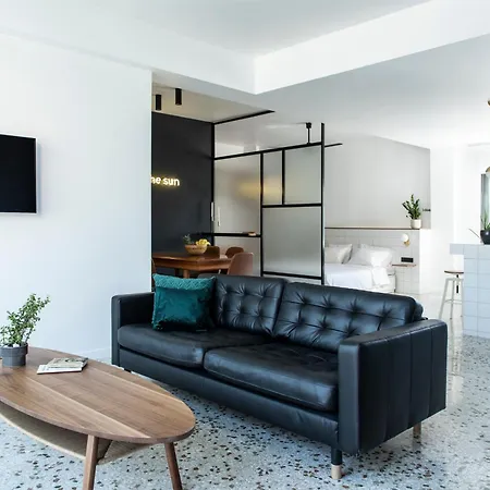 Here Comes The Sun Apartment *