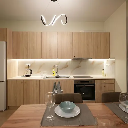 Luxurious 1 Bedroom Apartment, In Kallithea *