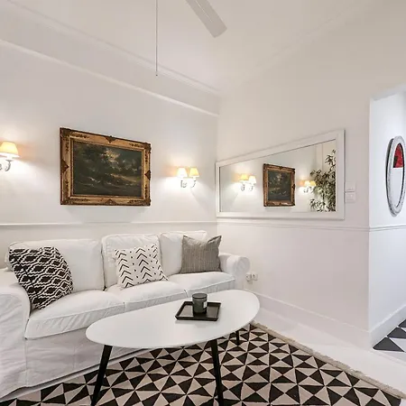 Apartment Chessboard Styled 2bd Next To Acropolis&metro *