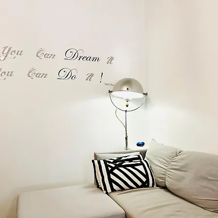Cozy In Riviera, Next To Snfcc * Athens