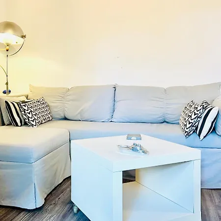 Cozy In Riviera, Next To Snfcc