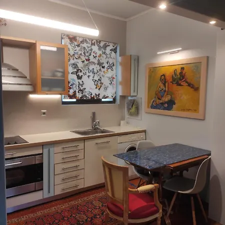 Apartment Seaside Artistic In Glyfada *