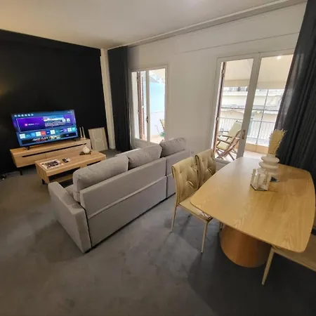 Kolonaki Luxe Living Apartment Athens