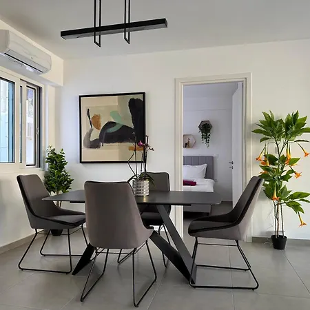 Th0 Futuristic Luxury Two Bedrooms With High-tech Amenities Apartment Athens