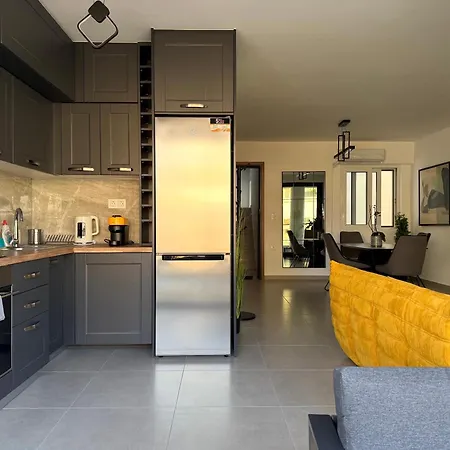 Th0 Futuristic Luxury Two Bedrooms With High-tech Amenities Athens