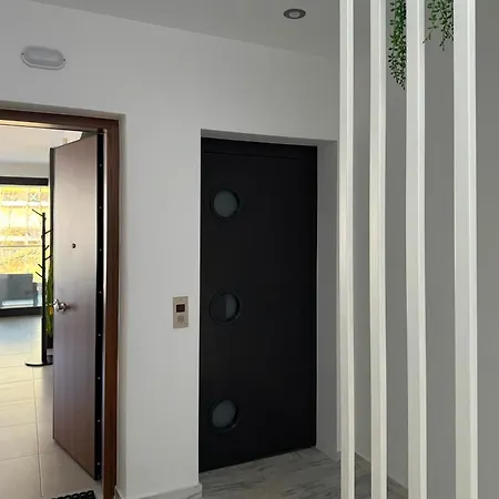 Th0 Futuristic Luxury Two Bedrooms With High-tech Amenities Athens