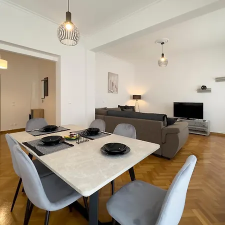 Mihail Voda Spacious 107sqm In Apartment *