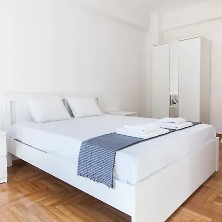 Chic & Modern 1-bedroom Paradise In Marousi Apartment
