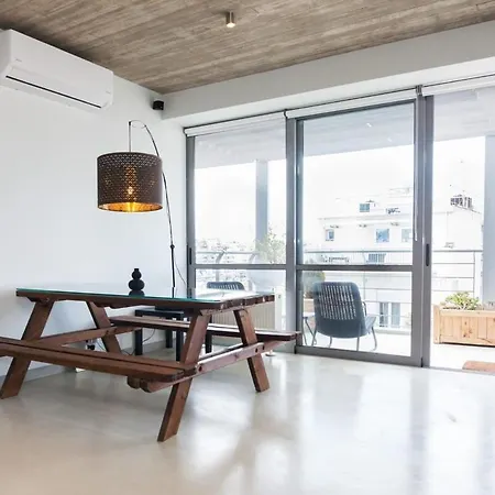 Sky High Luxury 360 Views With Private Gym Apartment