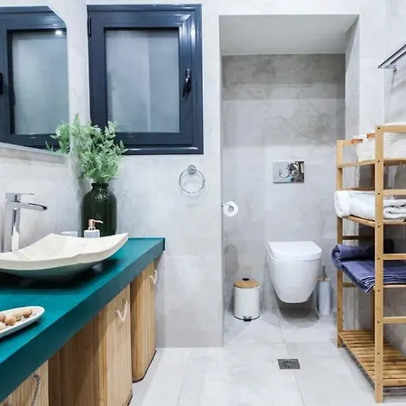 Beautiful Elegant Next To Monastiraki Apartment