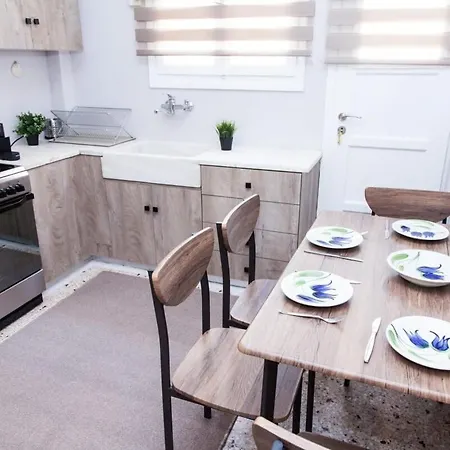 Apartment Modern Beauty In Central Area