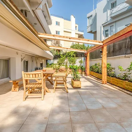 Voula Luxury Modern Living 1 Bd Apt With Garden Athens