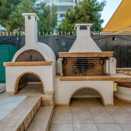 Villa Voula Luxury Modern Living 1 Bd Apt With Garden *