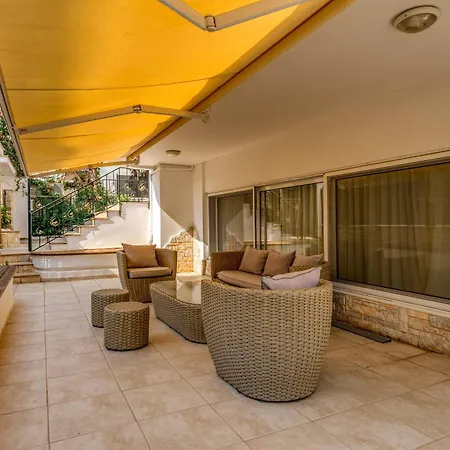 Voula Luxury Modern Living 1 Bd Apt With Garden Athens