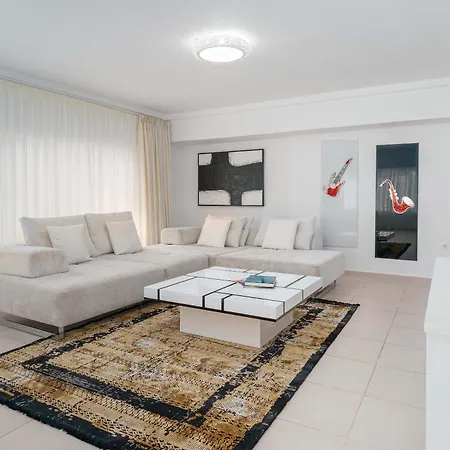 Villa Voula Luxury Modern Living 1 Bd Apt With Garden *