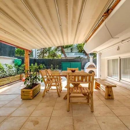Voula Luxury Modern Living 1 Bd Apt With Garden Αθήνα