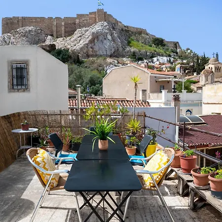 Acropolis Crib Spot *