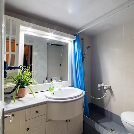 Acropolis Crib Spot Apartment