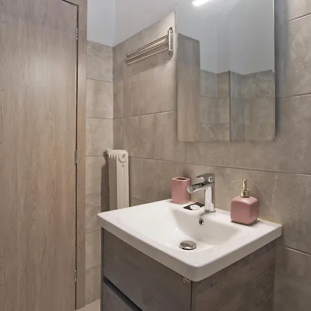 Apartment Just Cozy Fully Renovated *
