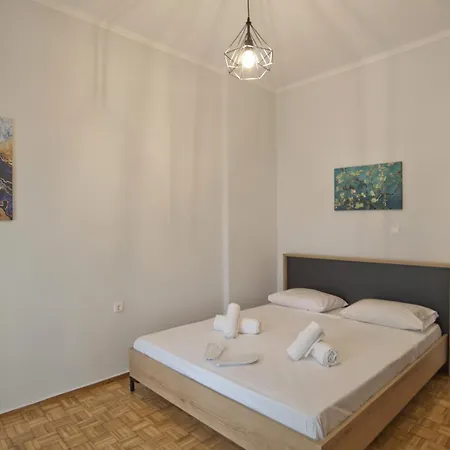 Just Cozy Fully Renovated Apartment *
