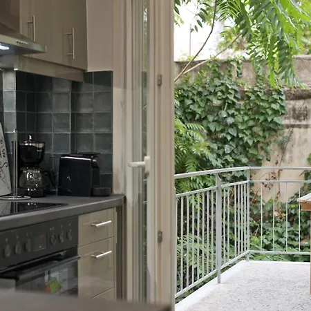 Just Cozy Fully Renovated Athens