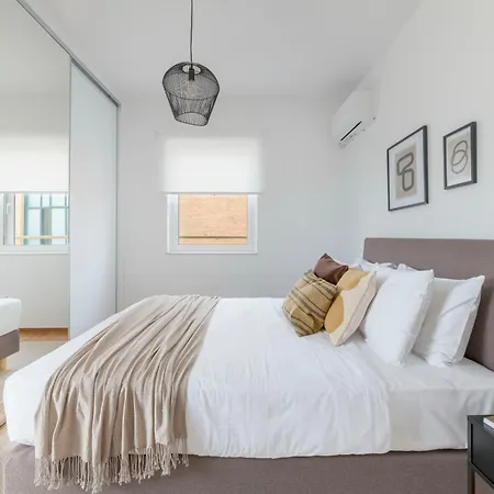 Apartment Elevated 2br In Chalandri By Upstreet