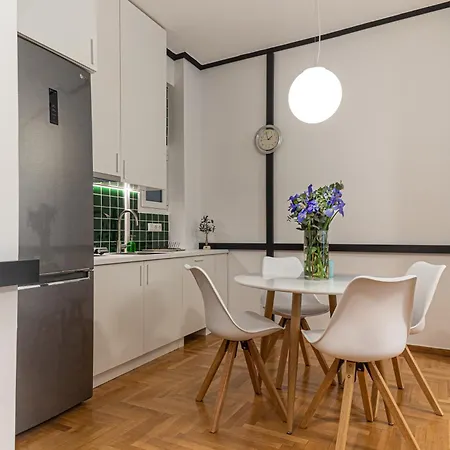 Apartment Elegant Minimal