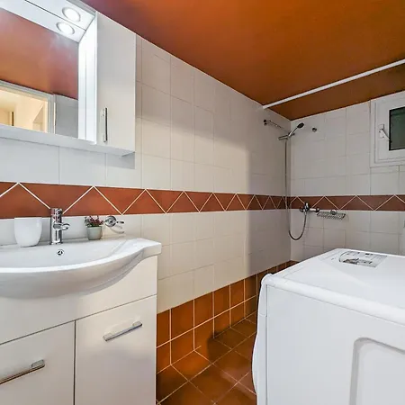 Cozy 1bd Next To Kallimarmaro Stadium Athens