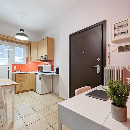 Cozy 1bd Next To Kallimarmaro Stadium Apartment *