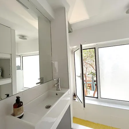 Mosaikon #aiolou Str Apartment