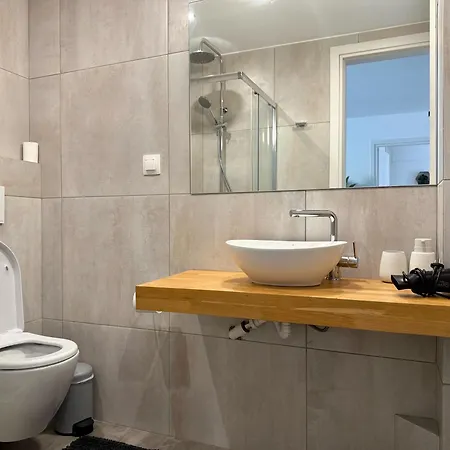 Apartment Th0 Futuristic Luxury Two Bedrooms With High-tech Amenities