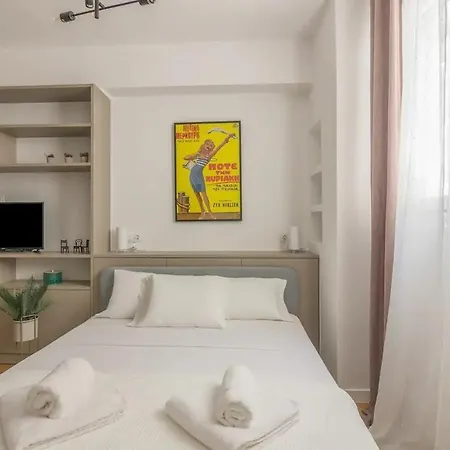 Perfect Spot! In Kolonaki Apartment *