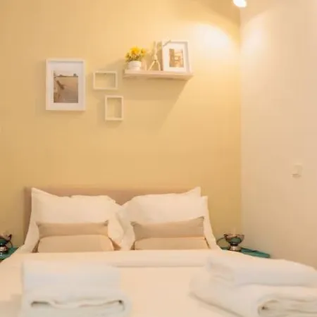 Chic Kolonaki Flat By Metro & Lycabettus *
