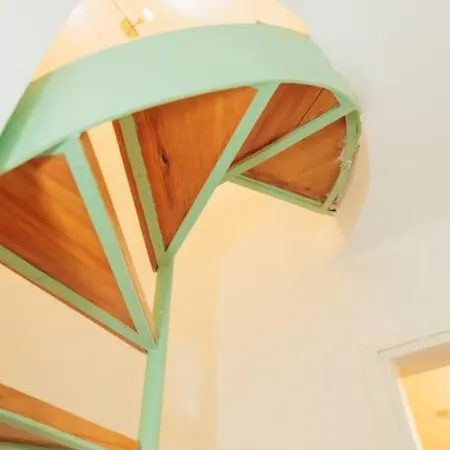 Chic Kolonaki Flat By Metro & Lycabettus