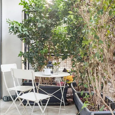 Vibrant Urban Chic Apartment Athens