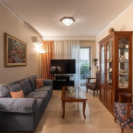 Thissio Family Apartment