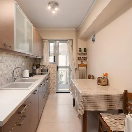 Thissio Family Apartment Athens