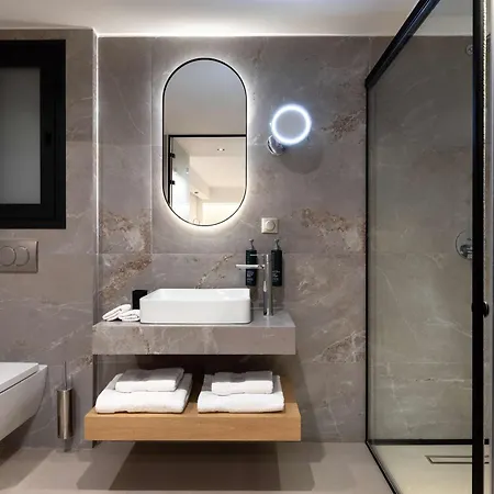 호텔 Hilton Garden Syggrou Avenue