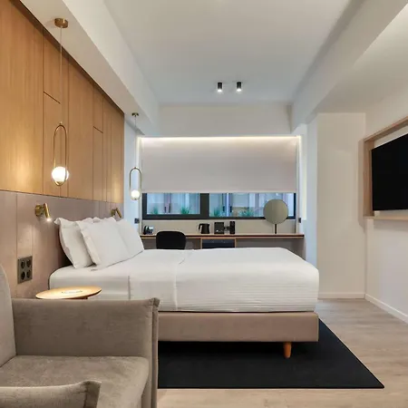 Hilton Garden Syggrou Avenue 호텔 4*