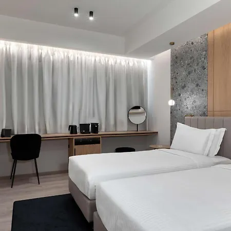 호텔 Hilton Garden Syggrou Avenue 4*