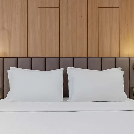 Hilton Garden Syggrou Avenue 호텔 4*
