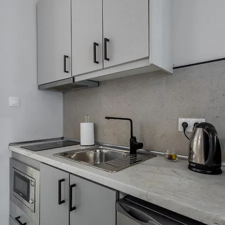 The By Spaceers Apartment *