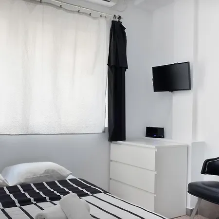 Circle Mirror Center Apartment Athens