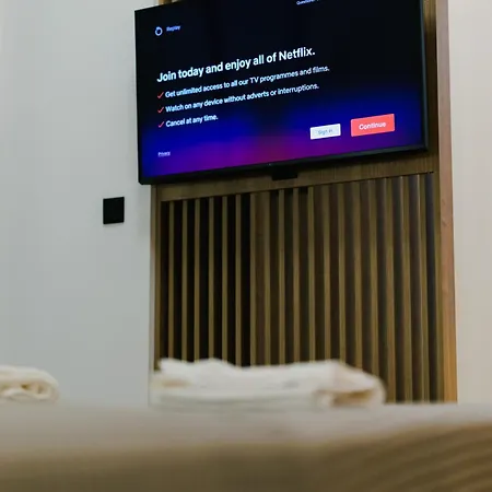 Apartment G *