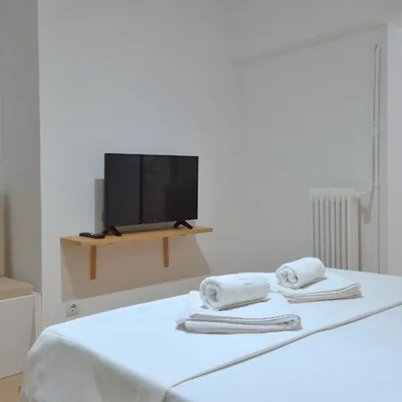 Apartment Acropolis, A And Minimal Athens