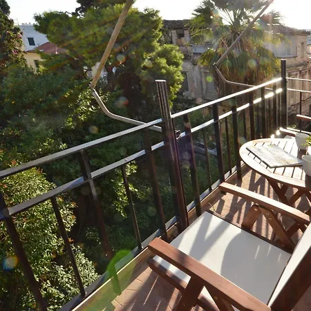 Apartment Plaka, In The Old Historical Neighborhood Of