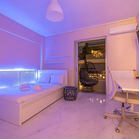 Comfort & Light Family-friendly Athens